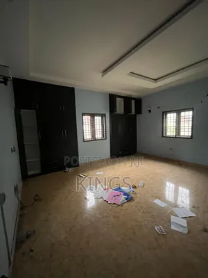 4bdrm Duplex in Apo Legislative for rent