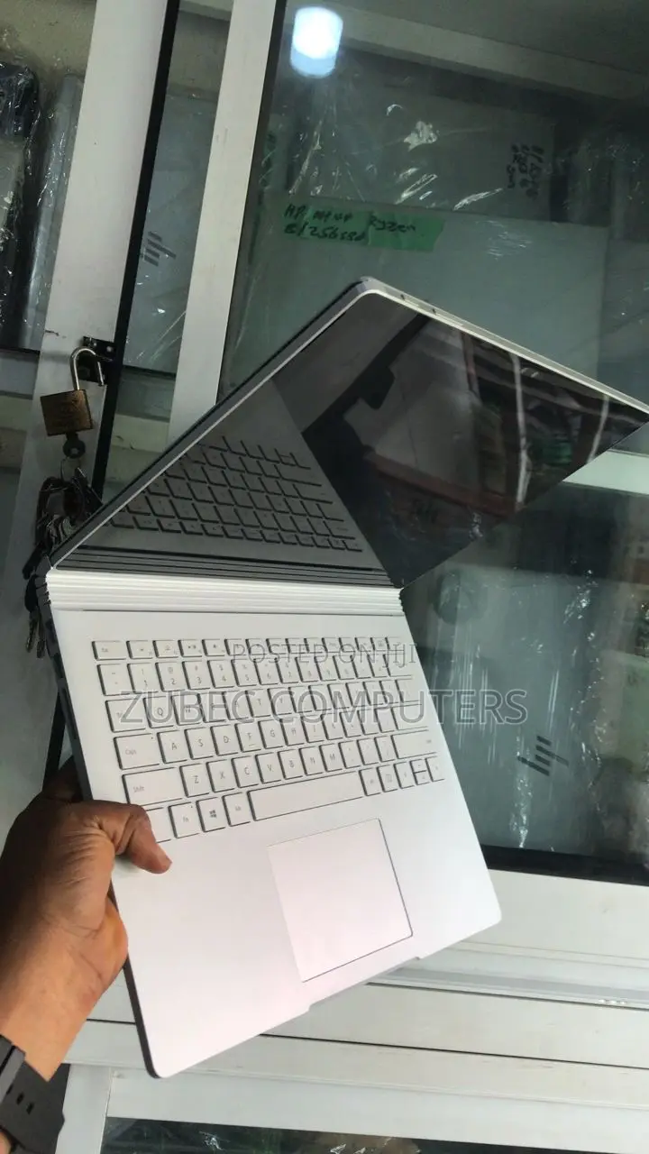 Laptop Microsoft Surface Book 8GB Intel Core i5 SSD 128GB