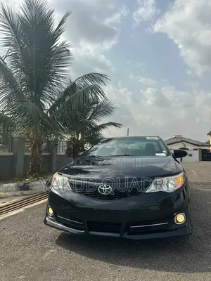 Toyota Camry SE V6 4dr Sedan (3.5L 6cyl 6A) 2013 Black