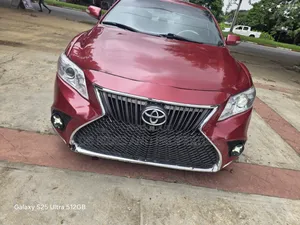 Toyota Camry XLE 4dr Sedan (2.5L 4cyl 6AM) 2010 Red