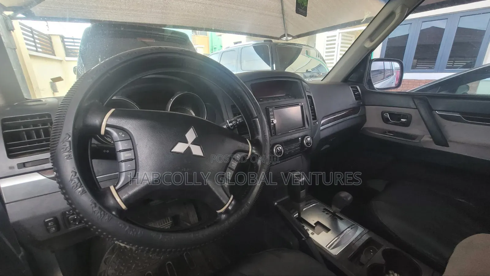 Mitsubishi Pajero 2013 Silver