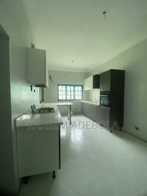 4bdrm Duplex in Magodo Phase 1 for rent