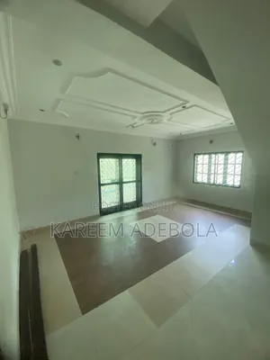 4bdrm Duplex in Magodo Phase 1 for rent