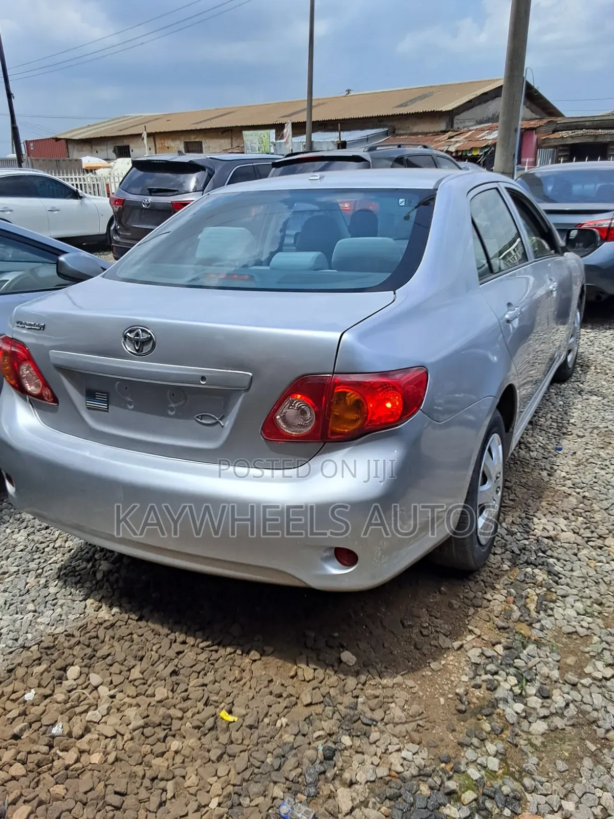 Toyota Corolla LE 4dr Sedan (1.8L 4cyl 4A) 2010 Silver