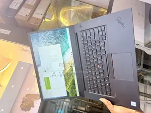 Laptop Lenovo ThinkPad P1 Gen 3 16GB Intel Core i7 SSD 256GB