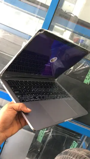 Laptop Apple MacBook Pro 2017 8GB Intel Core i5 SSD 256GB