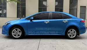 Toyota Corolla XSE 2020 Blue