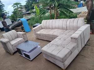 7 Seater Couch and Centre Table