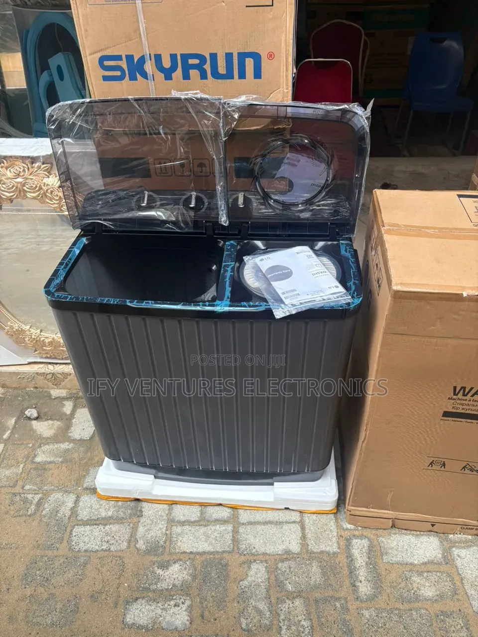 8kg LG Twin Top Loader Semi Automatic Washing Machine With Roller Jet.