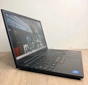 Laptop Lenovo ThinkPad E15 8GB Intel Core i5 SSD 256GB