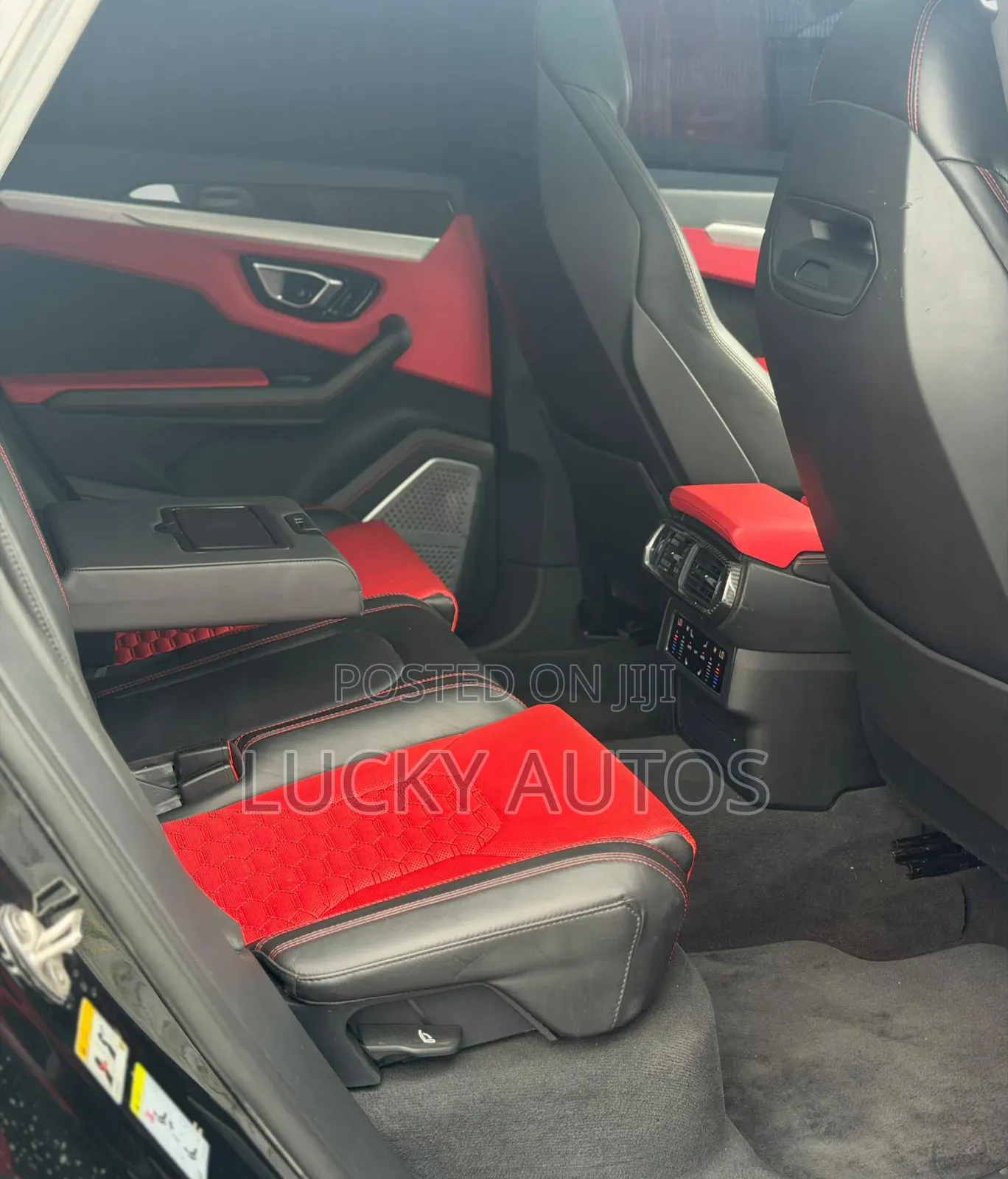Lamborghini Urus 2022 Black