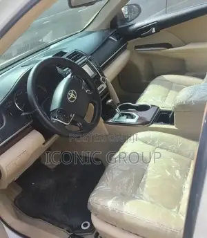 Toyota Camry XLE V6 4dr Sedan (3.5L 6cyl 6A) 2013 White