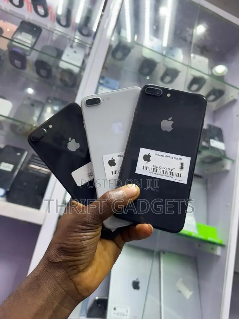 Apple iPhone 8 Plus 64 GB Black