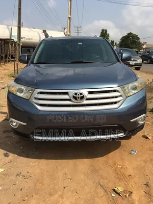 Toyota Highlander Limited 2011