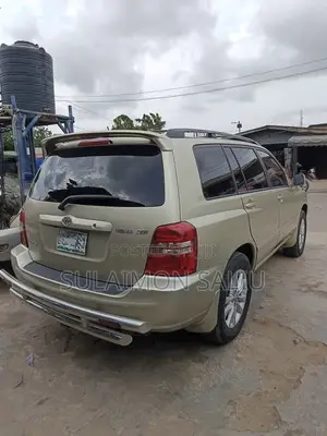 Toyota Highlander 2003 Gold