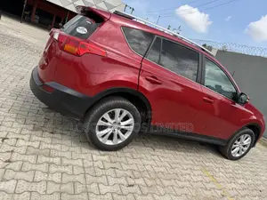 Toyota RAV4 Limited FWD (2.5L 4cyl 6A) 2016 Red
