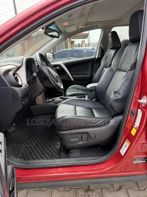 Toyota RAV4 Limited FWD (2.5L 4cyl 6A) 2016 Red