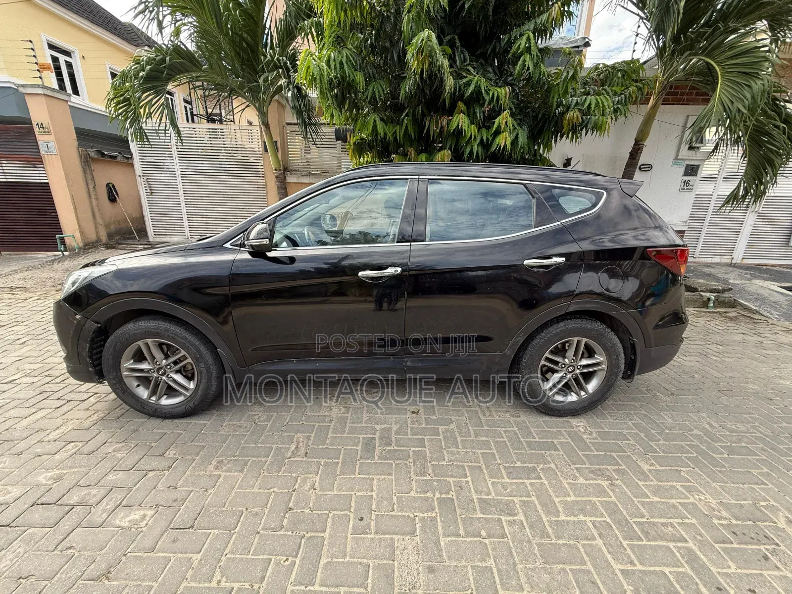 Hyundai Santa Fe Limited FWD 2016 Black