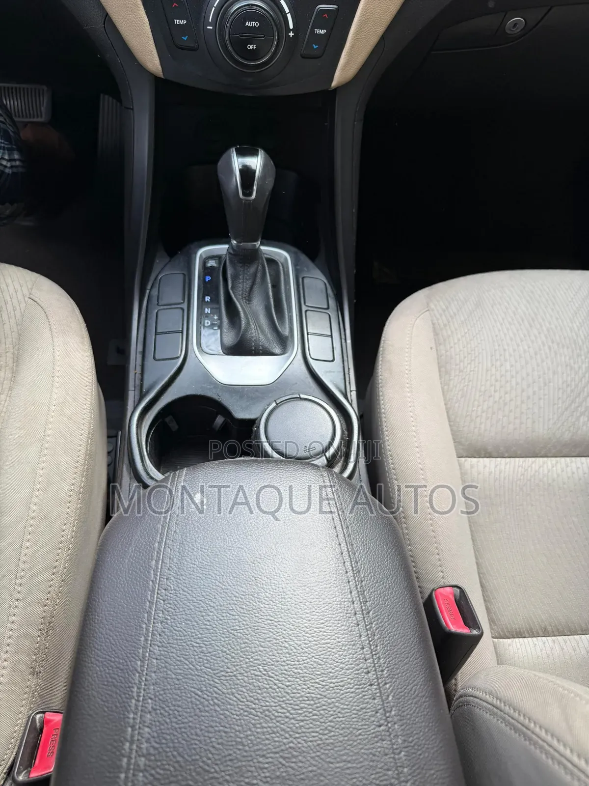 Hyundai Santa Fe Limited FWD 2016 Black