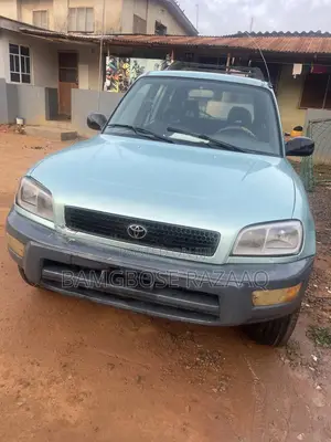Toyota RAV4 1999 Silver