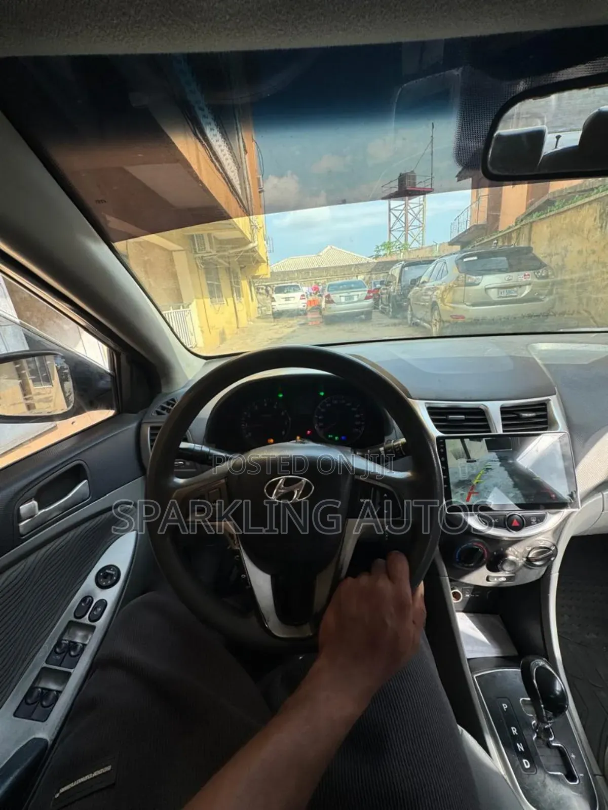 Hyundai Accent 2012 Gold