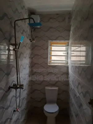 2bdrm Block of Flats in Benin City for rent