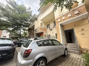 4bdrm Townhouse / Terrace in Apo District for rent