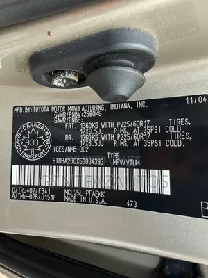 Toyota Sienna LE AWD 2005 Gold