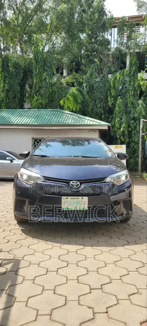 Toyota Corolla LE 4dr Sedan (1.8L 4cyl CVT) 2014 Black