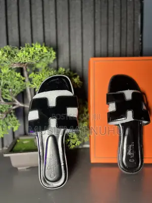 Hermes Slippers