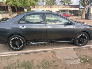 Toyota Corolla 2008 Gray