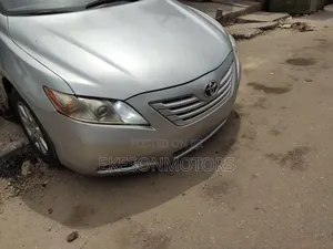 Toyota Camry XLE V6 4dr Sedan (3.5L 6cyl 6AM) 2008 Silver