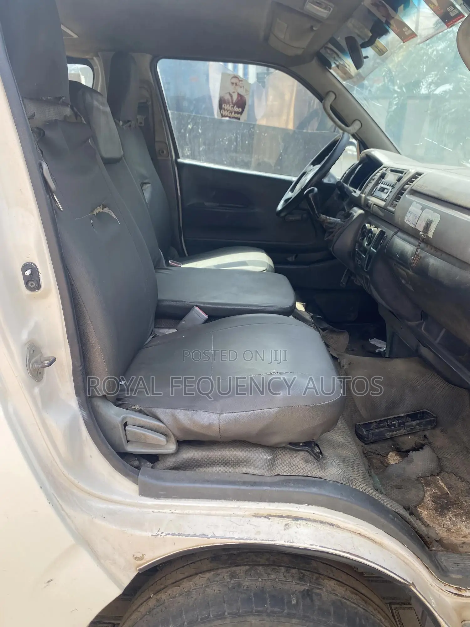 Toyota HiAce 2010 White
