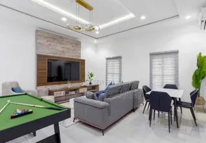 Luxurious 3 Bedroom Airbnb
