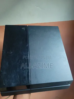 Play Station 4