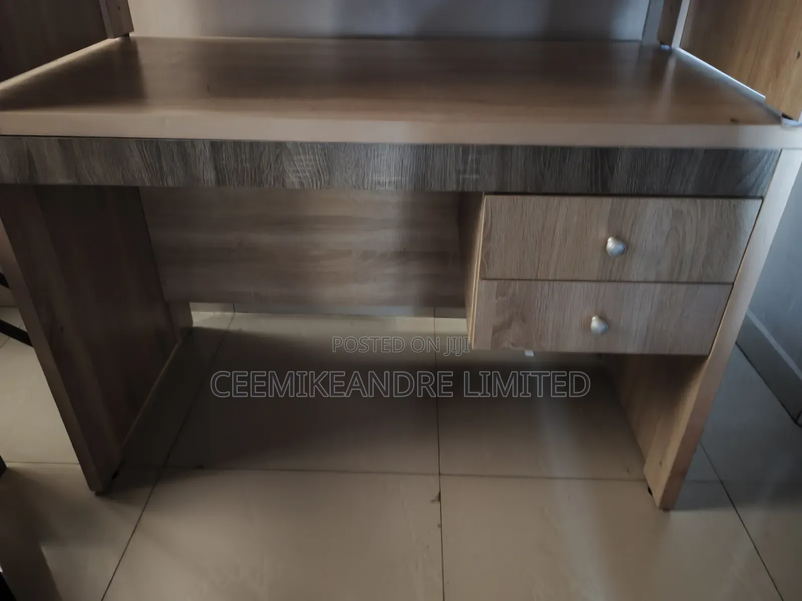 HDF Office Table
