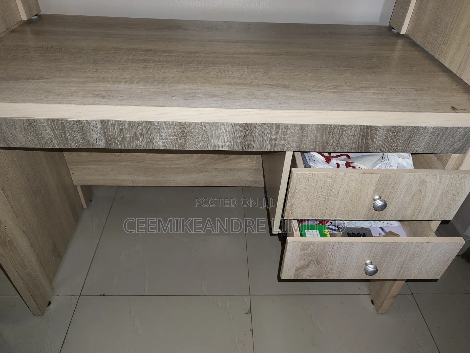 HDF Office Table
