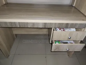 HDF Office Table