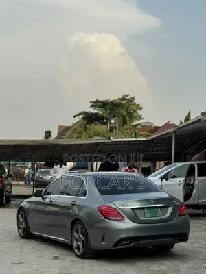 Mercedes-Benz C300 2018 Silver
