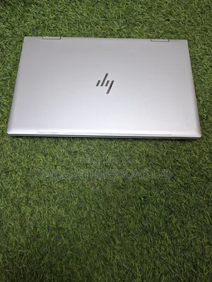 Laptop HP Envy 15-ep0xxx 8GB Intel Core i5 SSD 512GB