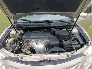 Toyota Camry 2.4 LE 2008 Gold