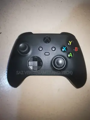 Xbox Series Controller With Rechargeable Battery