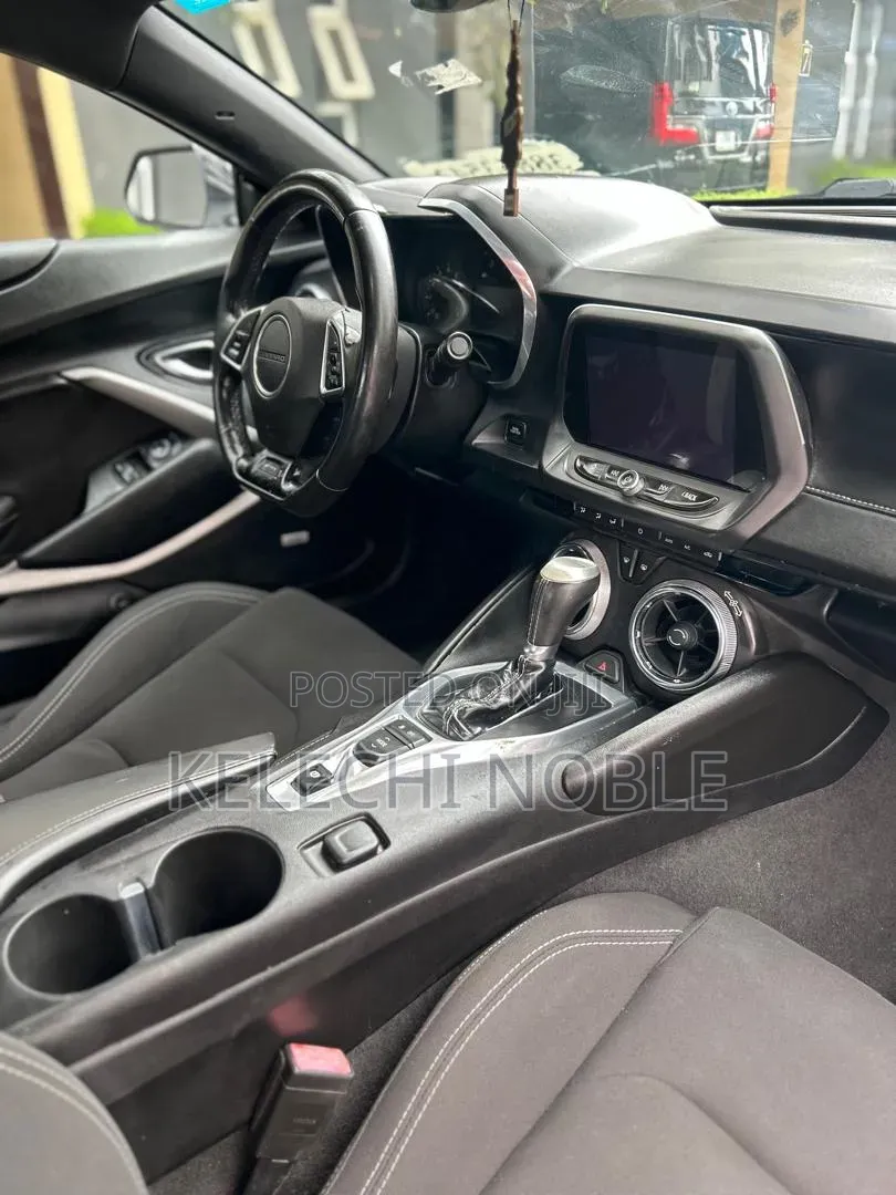 Chevrolet Camaro 2017 Silver
