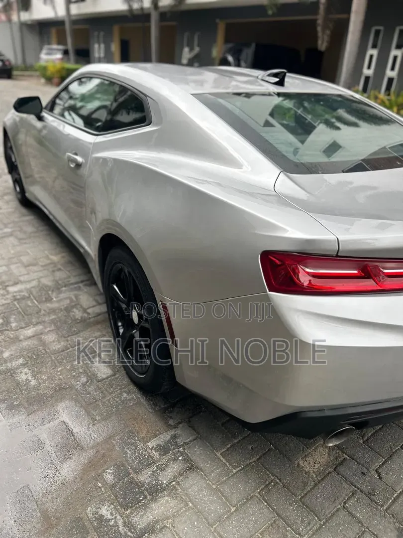 Chevrolet Camaro 2017 Silver