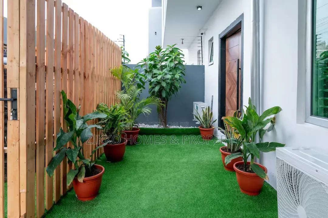 Furnished 6bdrm Duplex in Adetokunbo, Ikate for sale