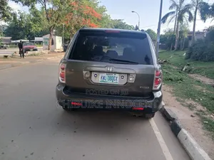 Honda Pilot 2010 Gray