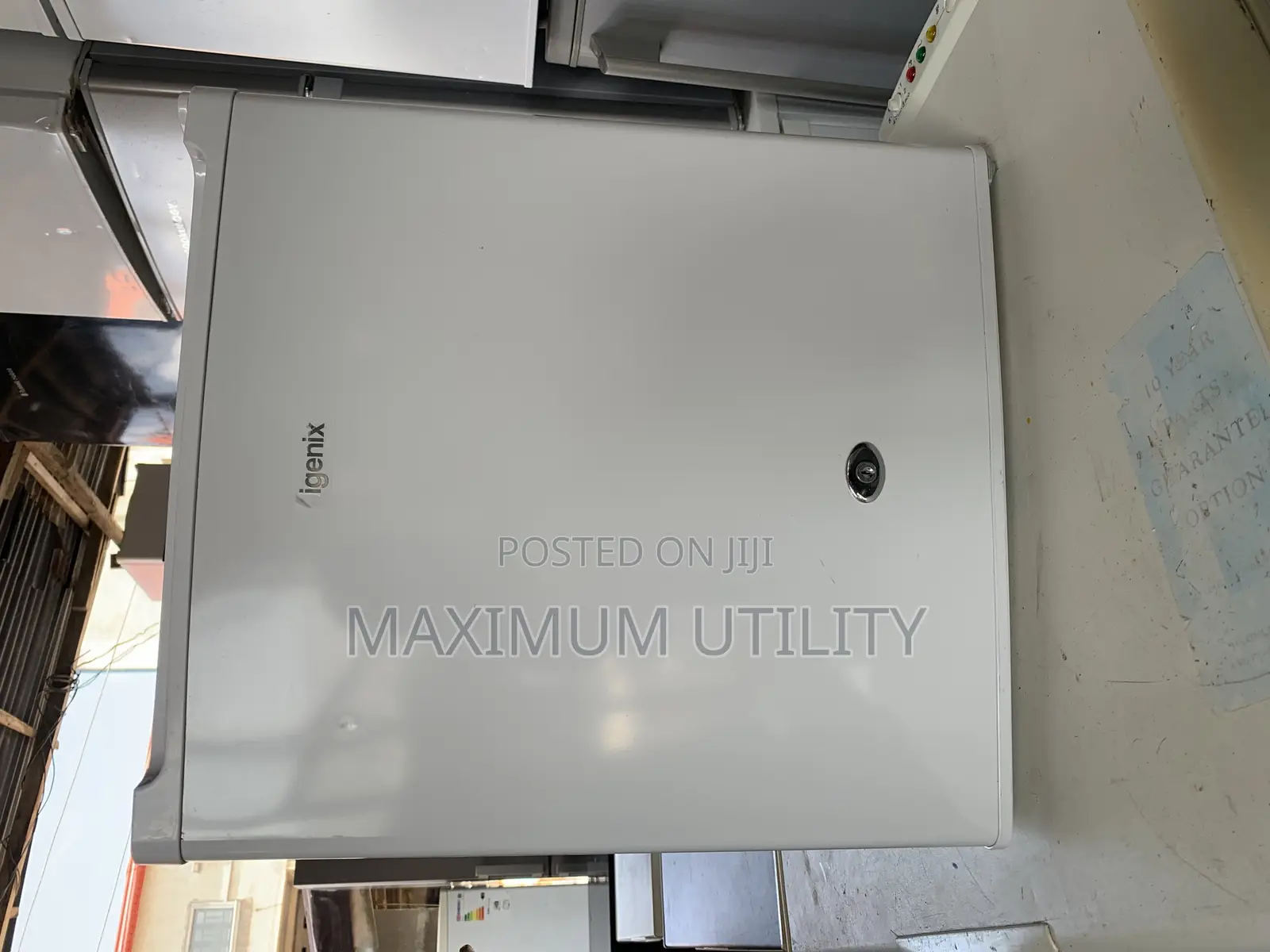 Igenix 41 Liter Bed Side Refrigerator
