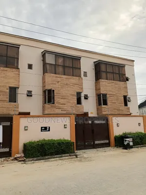 4bdrm Duplex in Ikota , Lekki County for rent