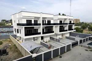 Furnished 5bdrm Duplex in Ikeja Gra for sale