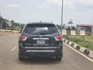 Nissan Pathfinder 2015 Gray